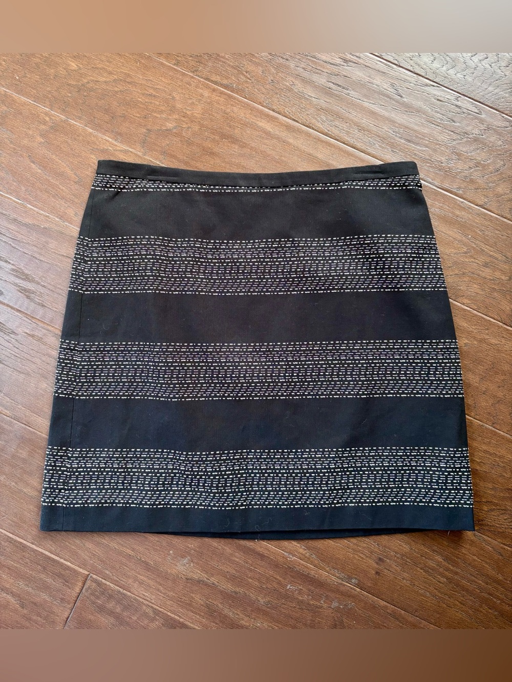 Ann Taylor Black Skirt with White Stitching New 8